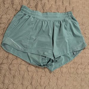 Lululemon Hotty Hot Shorts Size 8!!